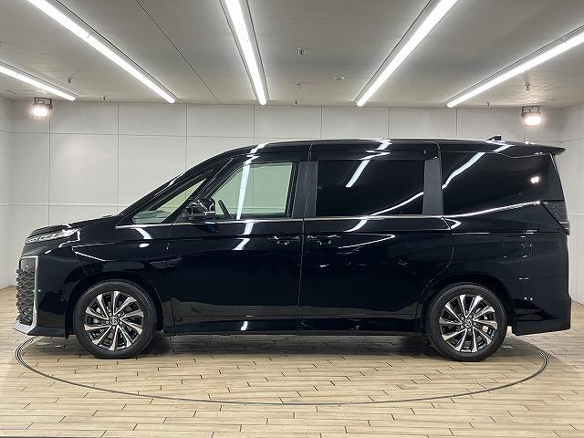 ヴォクシー ハイブリッドＳ－Ｚ　１オーナー／純正１０型ナビ／全周囲カメラ／パーキングアシスト／衝突軽減ブレーキ／両側電動スライドドア／後席エアコン／シートヒーター／ＤＶＤデッキ／３眼ＬＥＤヘッドライト／ＥＴＣ２．０（68枚目）