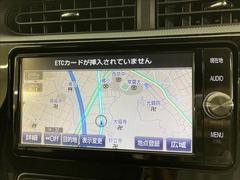 【純正ナビ】一体感のあるナビは、高級感ある車内を演出してくれます。Ｂｌｕｅｔｏｏｔｈ再生などオーディオ機能も充実しておりますので、運転もより楽しめます♪ 4