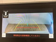 【バックカメラ】便利なバックカメラで安全確認もできます。駐車が苦手な方にもオススメな便利機能です。 5