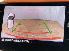【バックカメラ】便利なバックカメラで安全確認もできます。駐車が苦手な方にもオススメな便利機能です。 5