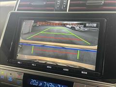 【バックカメラ】便利なバックカメラで安全確認もできます。駐車が苦手な方にもオススメな便利機能です。 5
