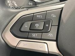 �ڥ����ץƥ��֥��롼������ȥ�������ɽ������롼������ȥ�����ϡ��졼������ӥǥ�����餬�����μ֤ξ������Τ��������˹�碌��®�٤�ưĴ�����Ƥ���뵡ǽ�������Ƥ��ޤ��� 7