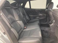 ������ɥ����Ȥϥꥯ�饤�˥󥰲�ǽ�Ǥ��Ĥ����ζ��֡������ͤ���äƤ⽽ʬ�ʥ��ڡ��������ݤ���Ƥ���ޤ��� 6