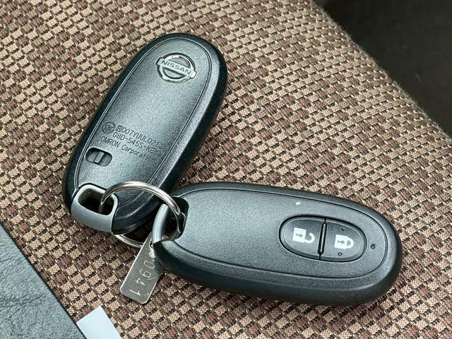モコ Ｘ　６８　純正オーディオ　バックモニター　電格ミラー　フロアマット　バイザー　アイドリングストップ　インテリジェントキー　ＥＴＣ　修復歴無し　保証付き（9枚目）