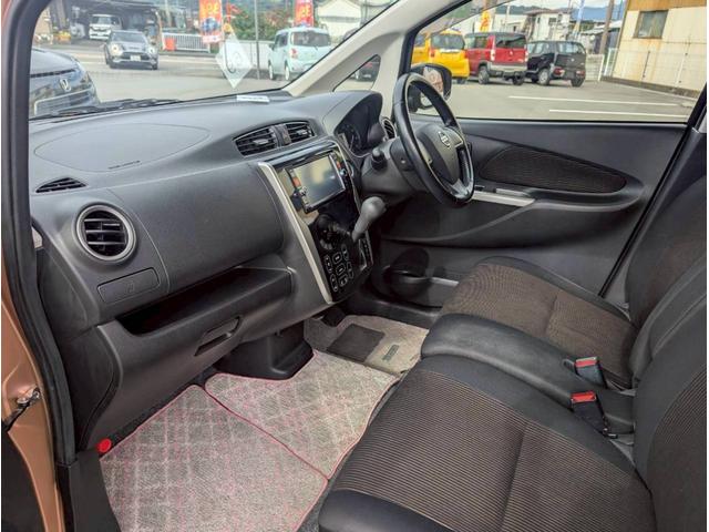 【車内抗菌・抗ウィルス＋消臭】車内抗菌オプションございます！車内抗菌・抗ウィルス＋消臭を行うことで快適なドライブ。ご使用直後はアルコールによる殺菌効果があり、消臭・抗菌します！