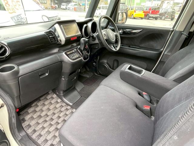 Ｎ－ＢＯＸカスタム Ｇ　ＳＳパッケージ　４４　ナビ　テレビ　ＥＴＣ　両側パワースライドドア　アイドリングストップ　ＬＥＤランプ（12枚目）