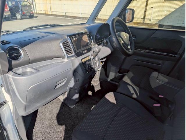 スペーシアカスタム ＸＳ　８５　レーダーブレーキサポート　純正ナビ　アラウンドビューモニター　フルセグＴＶ　両側パワースライドドア　スマートキー　保証付き　修復歴無し（17枚目）