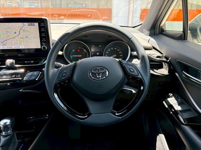 Ｃ－ＨＲ Ｇ　純正ナビ　オートクルーズ　前席シートヒーター　バックカメラ　ナビＴＶ　フルセグテレビ　車線逸脱　ドライブレコーダー付　ＬＥＤヘッドライト　横滑り防止機能（8枚目）