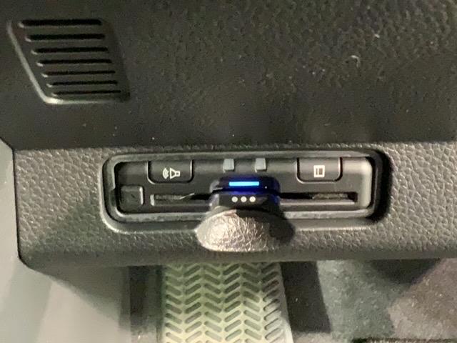 Ｎ－ＯＮＥ プレミアム　ツアラー　Ｈｏｎｄａ　ＳＥＮＳＩＮＧ　２ト－ン　２年保証　前後ドラレコ　ＵＳＢ　ナビＶＸＵ－２１７ＮＢｉ　フルセグ　Ｒカメラ　ＣＤ録音　ＢＴオ－ディオ　ＤＶＤ　　シ－トヒ－タ－　ＥＴＣ　ＬＥＤライト　アルミ（13枚目）