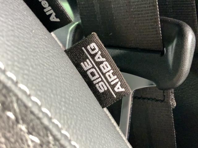 Ｎ－ＯＮＥ プレミアム　ツアラー　Ｈｏｎｄａ　ＳＥＮＳＩＮＧ　２ト－ン　２年保証　前後ドラレコ　ＵＳＢ　ナビＶＸＵ－２１７ＮＢｉ　フルセグ　Ｒカメラ　ＣＤ録音　ＢＴオ－ディオ　ＤＶＤ　　シ－トヒ－タ－　ＥＴＣ　ＬＥＤライト　アルミ（24枚目）