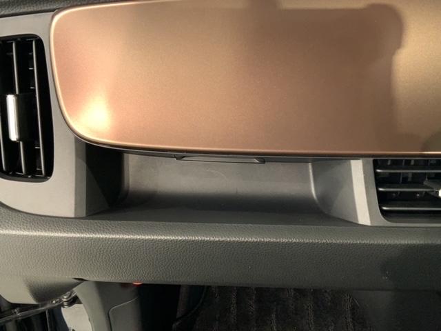 Ｎ－ＯＮＥ プレミアム　ツアラー　Ｈｏｎｄａ　ＳＥＮＳＩＮＧ　２ト－ン　２年保証　前後ドラレコ　ＵＳＢ　ナビＶＸＵ－２１７ＮＢｉ　フルセグ　Ｒカメラ　ＣＤ録音　ＢＴオ－ディオ　ＤＶＤ　　シ－トヒ－タ－　ＥＴＣ　ＬＥＤライト　アルミ（28枚目）