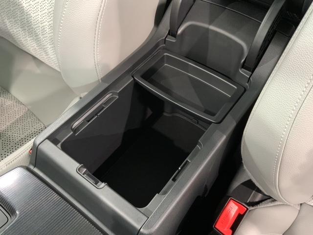 シビック ｅ：ＨＥＶ　ＥＸ　Ｈ　ＳＥＮＳＩＮＧ　禁煙　サンル－フ　ＡｐｐｌｅＣａｒＰｌａｙ対応ナビ　最長５年保証　ワンオ－ナ－　Ｒカメラ　ＢＴオ－ディオ　ＥＴＣ　ＬＥＤライトＶＳＡ　シ－トヒ－タ－　　スマ－トキ－　　整備記録簿（26枚目）