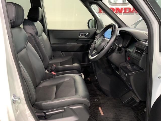 ステップワゴン ｅ：ＨＥＶスパーダ　ＨＳＥＮＳＩＮＧ　禁煙　試乗車　ナビＬＸＭ－２４７ＶＦＬｉ　ＡｐｐｌｅＣａｒＰｌａｙ　ＴＶ　Ｒカメラ　マルチビュー　ＣＤ録音　ＢＴオ－ディオ　ＤＶＤ　ＥＴＣ　ＬＥＤ　ＶＳＡ　両側電動ドア　シートヒータ（17枚目）