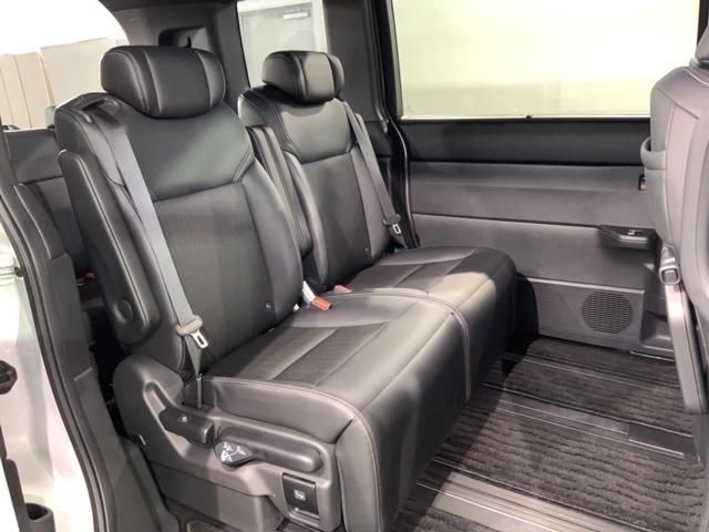 ステップワゴン ｅ：ＨＥＶスパーダ　ＨＳＥＮＳＩＮＧ　禁煙　試乗車　ナビＬＸＭ－２４７ＶＦＬｉ　ＡｐｐｌｅＣａｒＰｌａｙ　ＴＶ　Ｒカメラ　マルチビュー　ＣＤ録音　ＢＴオ－ディオ　ＤＶＤ　ＥＴＣ　ＬＥＤ　ＶＳＡ　両側電動ドア　シートヒータ（18枚目）