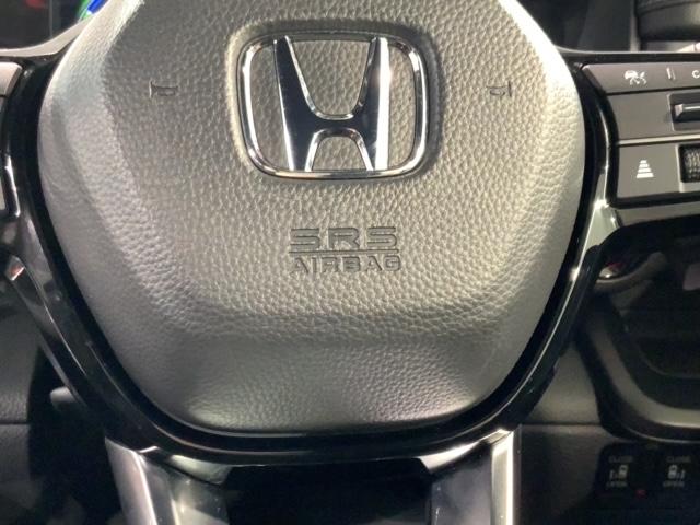 ステップワゴン ｅ：ＨＥＶスパーダ　ＨＳＥＮＳＩＮＧ　禁煙　試乗車　ナビＬＸＭ－２４７ＶＦＬｉ　ＡｐｐｌｅＣａｒＰｌａｙ　ＴＶ　Ｒカメラ　マルチビュー　ＣＤ録音　ＢＴオ－ディオ　ＤＶＤ　ＥＴＣ　ＬＥＤ　ＶＳＡ　両側電動ドア　シートヒータ（22枚目）