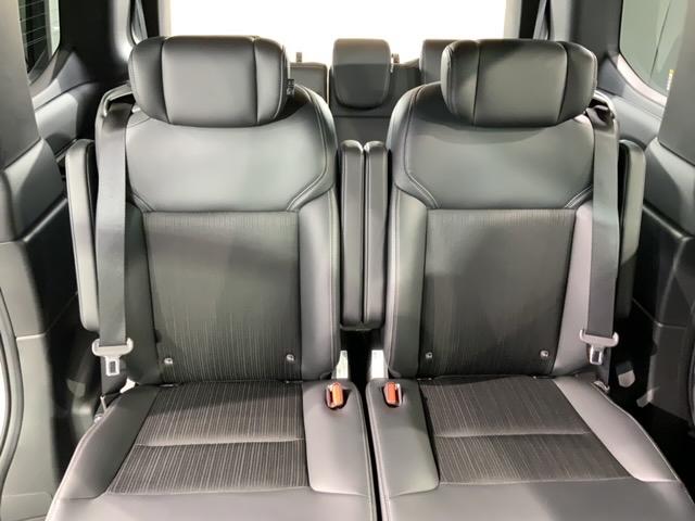 ステップワゴン ｅ：ＨＥＶスパーダ　ＨＳＥＮＳＩＮＧ　禁煙　試乗車　ナビＬＸＭ－２４７ＶＦＬｉ　ＡｐｐｌｅＣａｒＰｌａｙ　ＴＶ　Ｒカメラ　マルチビュー　ＣＤ録音　ＢＴオ－ディオ　ＤＶＤ　ＥＴＣ　ＬＥＤ　ＶＳＡ　両側電動ドア　シートヒータ（33枚目）