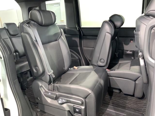 ステップワゴン ｅ：ＨＥＶスパーダ　ＨＳＥＮＳＩＮＧ　禁煙　試乗車　ナビＬＸＭ－２４７ＶＦＬｉ　ＡｐｐｌｅＣａｒＰｌａｙ　ＴＶ　Ｒカメラ　マルチビュー　ＣＤ録音　ＢＴオ－ディオ　ＤＶＤ　ＥＴＣ　ＬＥＤ　ＶＳＡ　両側電動ドア　シートヒータ（36枚目）