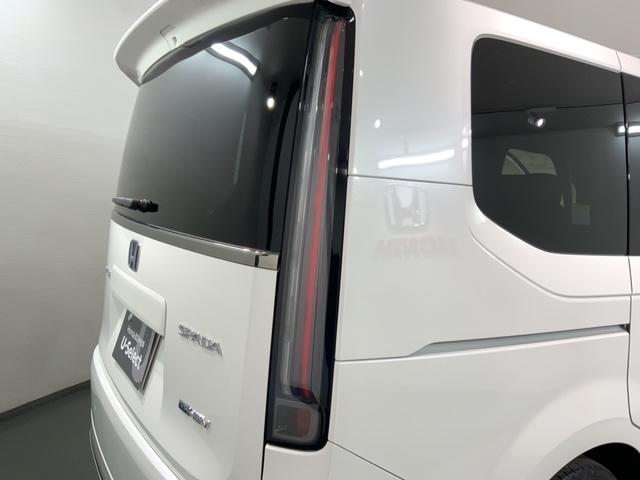 ステップワゴン ｅ：ＨＥＶスパーダ　ＨＳＥＮＳＩＮＧ　禁煙　試乗車　ナビＬＸＭ－２４７ＶＦＬｉ　ＡｐｐｌｅＣａｒＰｌａｙ　ＴＶ　Ｒカメラ　マルチビュー　ＣＤ録音　ＢＴオ－ディオ　ＤＶＤ　ＥＴＣ　ＬＥＤ　ＶＳＡ　両側電動ドア　シートヒータ（45枚目）