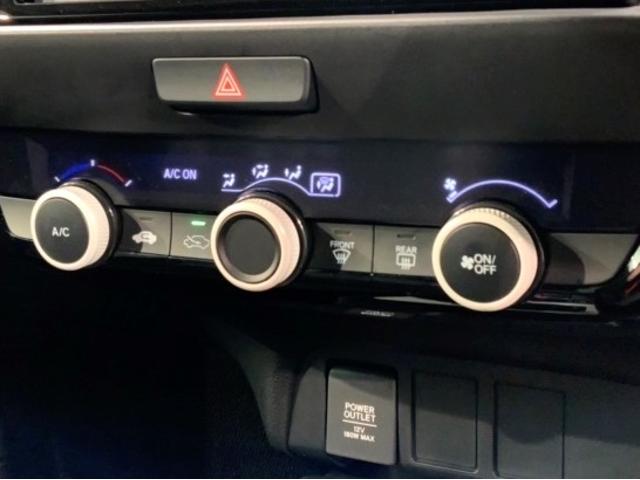 フィット ベーシック　ホンダセンシングレス　最長５年保証　リースアップ　スマ－トキ－　盗難防止装置　整備記録簿　ＡＡＣ　スペアキ－　Ｗエアバッグ（6枚目）