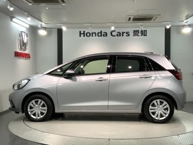 フィット ベーシック　ホンダセンシングレス　最長５年保証　リースアップ　スマ－トキ－　盗難防止装置　整備記録簿　ＡＡＣ　スペアキ－　Ｗエアバッグ（17枚目）