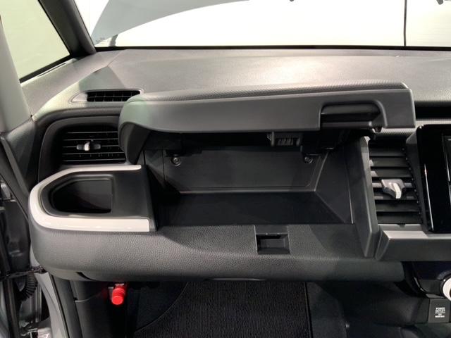 フィット ベーシック　ホンダセンシングレス　最長５年保証　リースアップ　スマ－トキ－　盗難防止装置　整備記録簿　ＡＡＣ　スペアキ－　Ｗエアバッグ（29枚目）