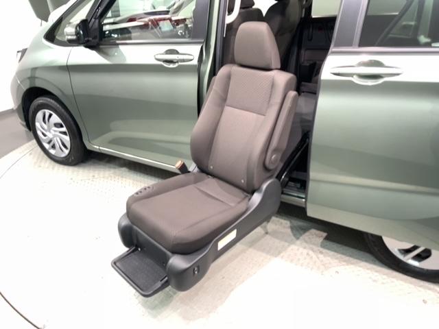 フリード Ｇ　Ｈ　ＳＥＮＳＩＮＧ　サイドリフトアップシート車　福祉車両　最長５年保証　ワンオーナー　ナビＶＸＭ－２２４ＶＦｉ　ＴＶ　Ｒカメラ　ＣＤ録音　ＢＴオ－ディオ　ＤＶＤ　ＥＴＣ　ＬＥＤライト　ＶＳＡ（11枚目）
