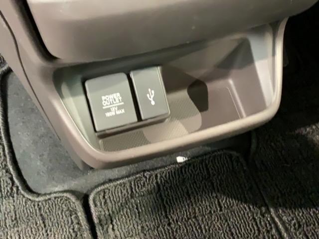 フリード Ｇ　Ｈ　ＳＥＮＳＩＮＧ　サイドリフトアップシート車　福祉車両　最長５年保証　ワンオーナー　ナビＶＸＭ－２２４ＶＦｉ　ＴＶ　Ｒカメラ　ＣＤ録音　ＢＴオ－ディオ　ＤＶＤ　ＥＴＣ　ＬＥＤライト　ＶＳＡ（29枚目）