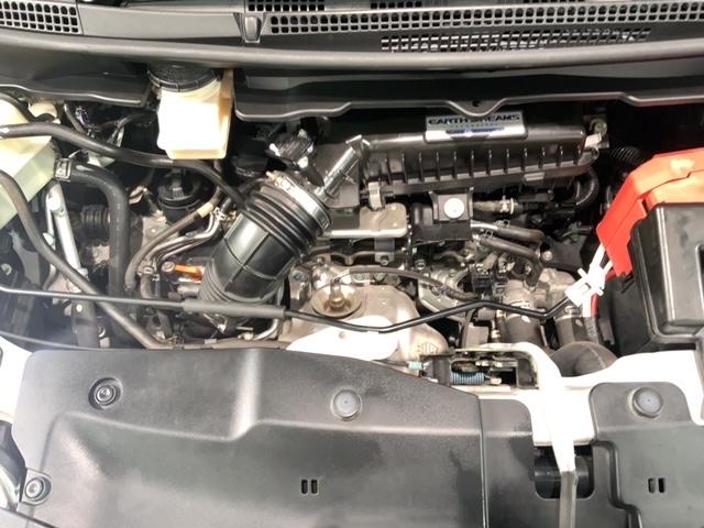 ���Џ��i���Z���^�[�ɂē��O���̃N���[�j���O�����{���Ă���܂��I