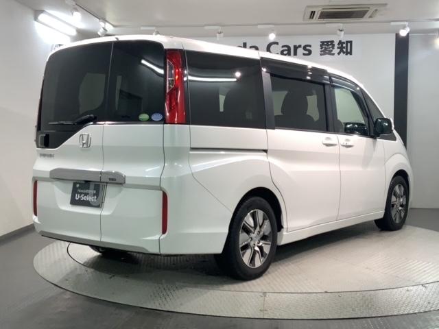 ���Џ��i���Z���^�[�ɂē��O���̃N���[�j���O�����{���Ă���܂��I