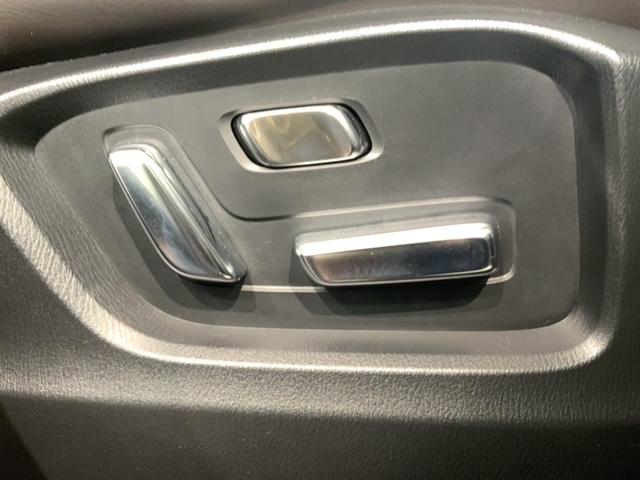 �V�[�g�̓p���[�V�[�g�ɂȂ��Ă��܂��B�|�W�V���������K�Ȉʒu�ɒ����ł��܂���B