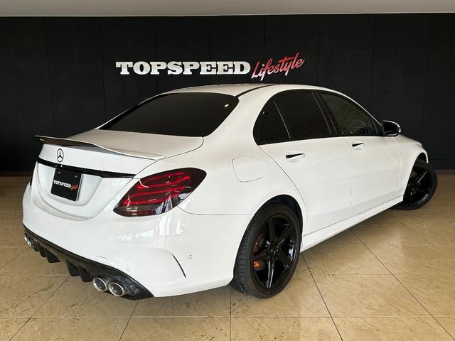 Ｃクラス Ｃ２２０ｄ　ローレウスエディション　Ｃ６３スタイルカスタム　リアトランクスポイラー　オレンジキャリパーペイント　マフラーカッター４本出し　リアディフューザー　グロスブラックホイール　メッキグロスブラックペイント　レーダーセーフティｐｋｇ（8枚目）