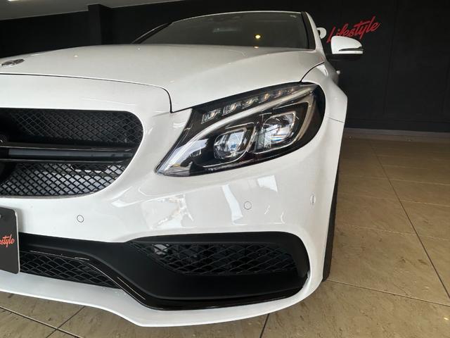 Ｃクラス Ｃ２２０ｄ　ローレウスエディション　Ｃ６３スタイルカスタム　リアトランクスポイラー　オレンジキャリパーペイント　マフラーカッター４本出し　リアディフューザー　グロスブラックホイール　メッキグロスブラックペイント　レーダーセーフティｐｋｇ（13枚目）