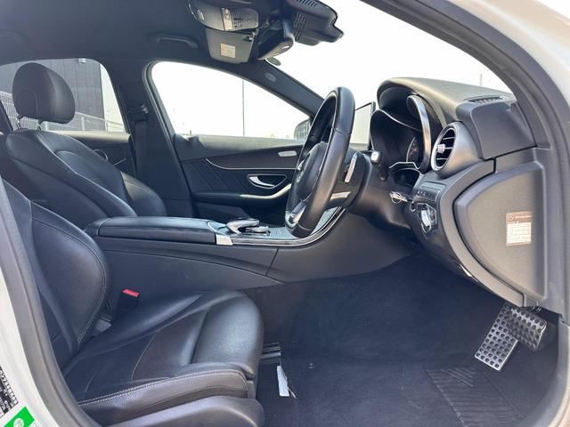 Ｃクラス Ｃ２２０ｄ　ローレウスエディション　Ｃ６３スタイルカスタム　リアトランクスポイラー　オレンジキャリパーペイント　マフラーカッター４本出し　リアディフューザー　グロスブラックホイール　メッキグロスブラックペイント　レーダーセーフティｐｋｇ（17枚目）