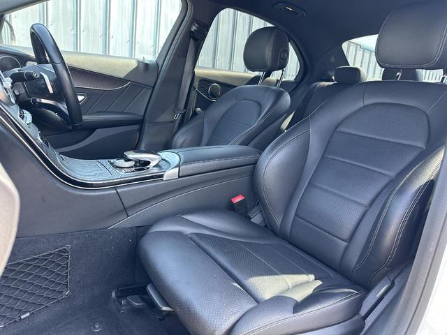 Ｃクラス Ｃ２２０ｄ　ローレウスエディション　Ｃ６３スタイルカスタム　リアトランクスポイラー　オレンジキャリパーペイント　マフラーカッター４本出し　リアディフューザー　グロスブラックホイール　メッキグロスブラックペイント　レーダーセーフティｐｋｇ（22枚目）