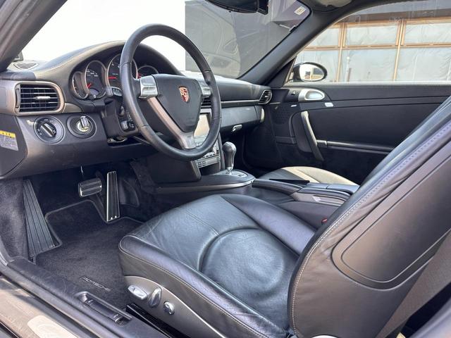 ９１１ ９１１カレラ　ＧＴ３ＲＳスタイル　ビルシュタイン　Ｅｉｂａｃｈダウンサス　ＥＮＫＥＩｓｐ－３　１９ＡＷ　サンルーフ　ＢＯＳＥサウンド　リアパークセンサー　社外ＬＥＤテールライト　左右２本出しマフラー　シートヒーター　シートメモリー　ドラレコ　レーダー（18枚目）