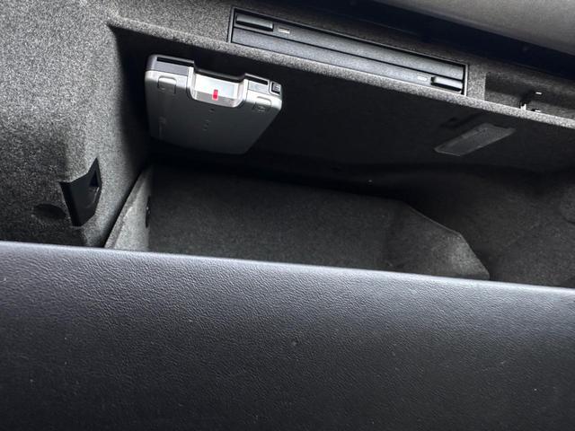 ９１１ ９１１カレラ　ＧＴ３ＲＳスタイル　ビルシュタイン　Ｅｉｂａｃｈダウンサス　ＥＮＫＥＩｓｐ－３　１９ＡＷ　サンルーフ　ＢＯＳＥサウンド　リアパークセンサー　社外ＬＥＤテールライト　左右２本出しマフラー　シートヒーター　シートメモリー　ドラレコ　レーダー（36枚目）