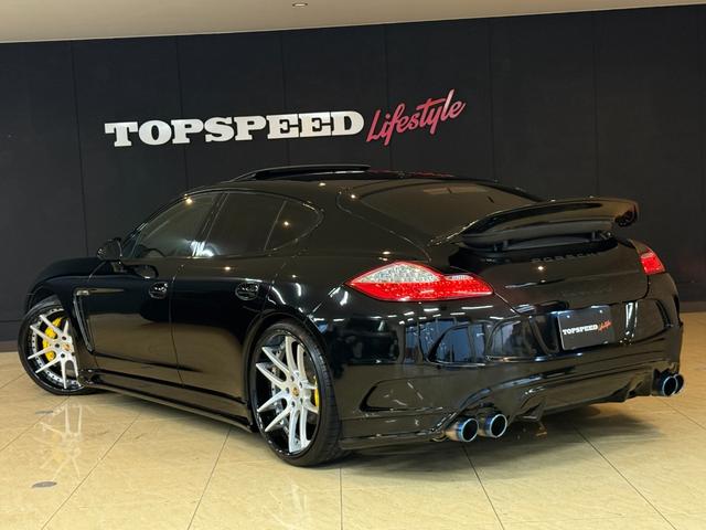 パナメーラ Ｓ　フェアリーデザインコンプリート　ＦＯＲＧＥＤ２２インチ　可変付ワンオフマフラー　ＣＡＲＦＡＸ付　バネサス交換済み　リア可動ウィング　カロッツェリアナビ　Ｂカメラ　リコール対策済み　ＥＴＣ　サンルーフ　レザーシート　イエローキャリパー　カーボンパネル（9枚目）
