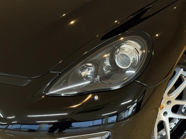 パナメーラ Ｓ　フェアリーデザインコンプリート　ＦＯＲＧＥＤ２２インチ　可変付ワンオフマフラー　ＣＡＲＦＡＸ付　バネサス交換済み　リア可動ウィング　カロッツェリアナビ　Ｂカメラ　リコール対策済み　ＥＴＣ　サンルーフ　レザーシート　イエローキャリパー　カーボンパネル（13枚目）
