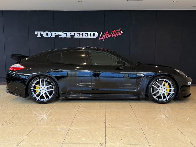 パナメーラ Ｓ　フェアリーデザインコンプリート　ＦＯＲＧＥＤ２２インチ　可変付ワンオフマフラー　ＣＡＲＦＡＸ付　バネサス交換済み　リア可動ウィング　カロッツェリアナビ　Ｂカメラ　リコール対策済み　ＥＴＣ　サンルーフ　レザーシート　イエローキャリパー　カーボンパネル（53枚目）