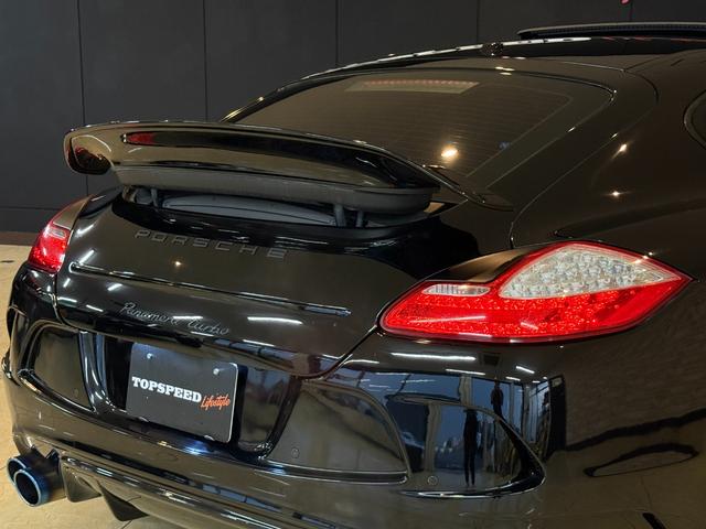 パナメーラ Ｓ　フェアリーデザインコンプリート　ＦＯＲＧＥＤ２２インチ　可変付ワンオフマフラー　ＣＡＲＦＡＸ付　バネサス交換済み　リア可動ウィング　カロッツェリアナビ　Ｂカメラ　リコール対策済み　ＥＴＣ　サンルーフ　レザーシート　イエローキャリパー　カーボンパネル（56枚目）
