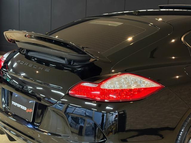 パナメーラ Ｓ　フェアリーデザインコンプリート　ＦＯＲＧＥＤ２２インチ　可変付ワンオフマフラー　ＣＡＲＦＡＸ付　バネサス交換済み　リア可動ウィング　カロッツェリアナビ　Ｂカメラ　リコール対策済み　ＥＴＣ　サンルーフ　レザーシート　イエローキャリパー　カーボンパネル（59枚目）