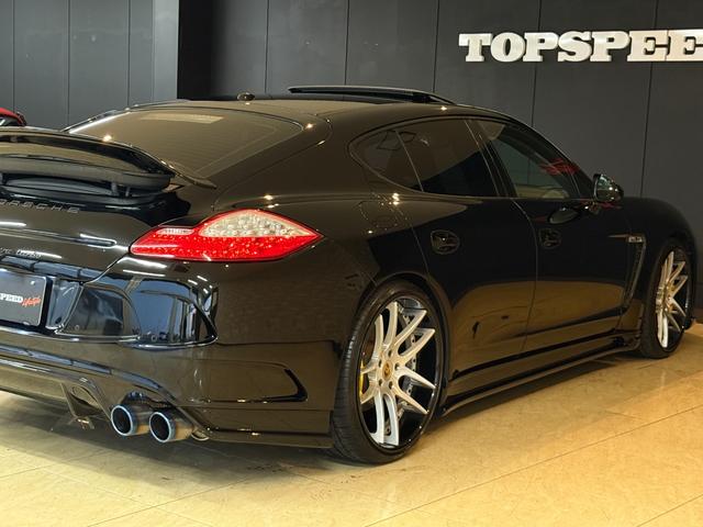 パナメーラ Ｓ　フェアリーデザインコンプリート　ＦＯＲＧＥＤ２２インチ　可変付ワンオフマフラー　ＣＡＲＦＡＸ付　バネサス交換済み　リア可動ウィング　カロッツェリアナビ　Ｂカメラ　リコール対策済み　ＥＴＣ　サンルーフ　レザーシート　イエローキャリパー　カーボンパネル（61枚目）