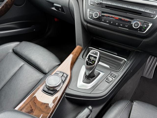 ３シリーズ ３２０ｄ　Ｍスポーツ　ユーザー買取車　黒皮シート　サンルーフ　シートヒーター　純正１８インチホイール　社外テールランプ　カーボン風スポイラー＆ディフューザー　ドライブレコーダー　ＥＴＣ（17枚目）