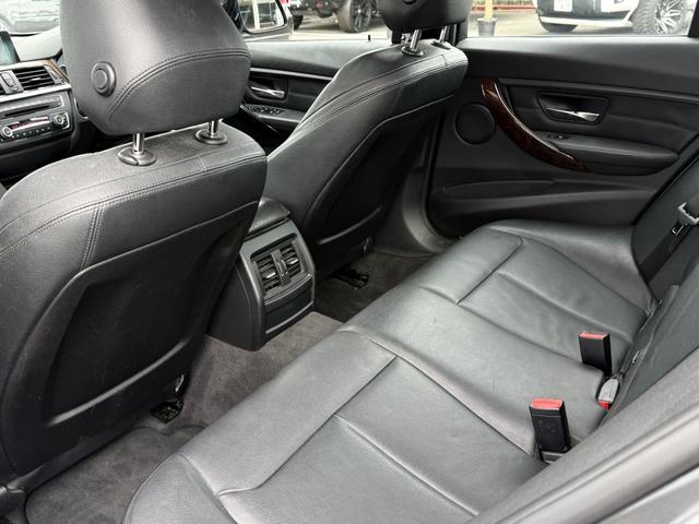 ３シリーズ ３２０ｄ　Ｍスポーツ　ユーザー買取車　黒皮シート　サンルーフ　シートヒーター　純正１８インチホイール　社外テールランプ　カーボン風スポイラー＆ディフューザー　ドライブレコーダー　ＥＴＣ（26枚目）