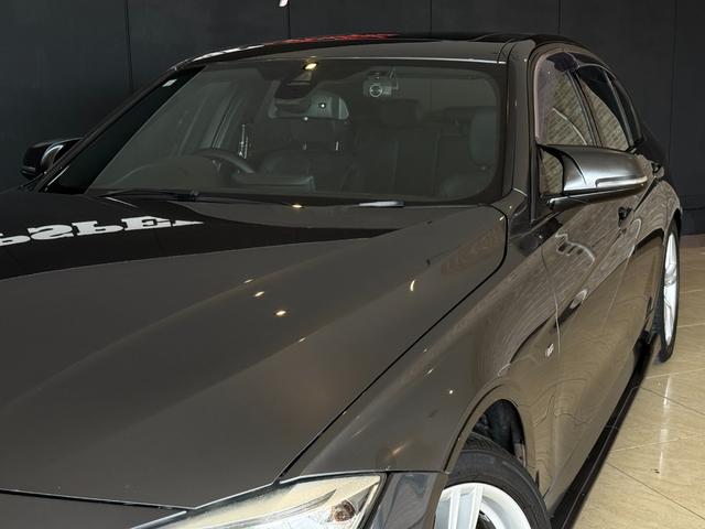 ３シリーズ ３２０ｄ　Ｍスポーツ　ユーザー買取車　黒皮シート　サンルーフ　シートヒーター　純正１８インチホイール　社外テールランプ　カーボン風スポイラー＆ディフューザー　ドライブレコーダー　ＥＴＣ（37枚目）