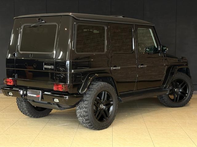 Ｇクラス Ｇ３５０　ブルーテック　Ｇ６３仕様　ツインアクティブサウンドエキゾースト　ラグジュアリーパッケージ　サンルーフ　黒革シート　ｈａｒｍａｎ　ｋａｒｄｏｎ　ＬＥＤフロントリップ　ＧＲＡＢＢＥＲ　ＧＥＮＥＲＡＬタイヤ（8枚目）
