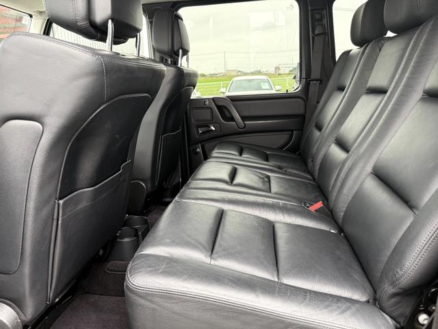 Ｇクラス Ｇ３５０　ブルーテック　Ｇ６３仕様　ツインアクティブサウンドエキゾースト　ラグジュアリーパッケージ　サンルーフ　黒革シート　ｈａｒｍａｎ　ｋａｒｄｏｎ　ＬＥＤフロントリップ　ＧＲＡＢＢＥＲ　ＧＥＮＥＲＡＬタイヤ（21枚目）