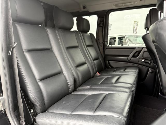 Ｇクラス Ｇ３５０　ブルーテック　Ｇ６３仕様　ツインアクティブサウンドエキゾースト　ラグジュアリーパッケージ　サンルーフ　黒革シート　ｈａｒｍａｎ　ｋａｒｄｏｎ　ＬＥＤフロントリップ　ＧＲＡＢＢＥＲ　ＧＥＮＥＲＡＬタイヤ（25枚目）