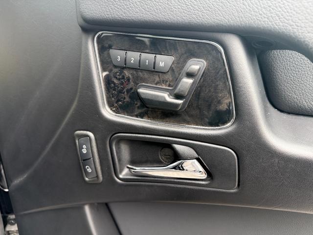 Ｇクラス Ｇ３５０　ブルーテック　Ｇ６３仕様　ツインアクティブサウンドエキゾースト　ラグジュアリーパッケージ　サンルーフ　黒革シート　ｈａｒｍａｎ　ｋａｒｄｏｎ　ＬＥＤフロントリップ　ＧＲＡＢＢＥＲ　ＧＥＮＥＲＡＬタイヤ（39枚目）