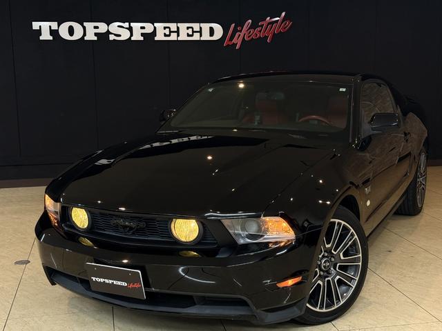 FORD MUSTANG V8 GT PERFORMANCE PACKAGE